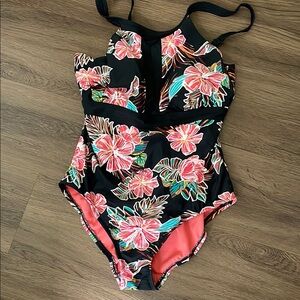 Tahiti Swimsuit Floral Women’s Size 12-14